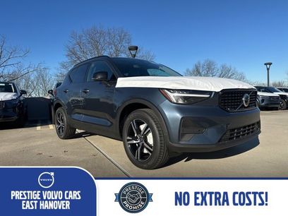 New 2026 Volvo XC40 B5 Core w/ Climate Package