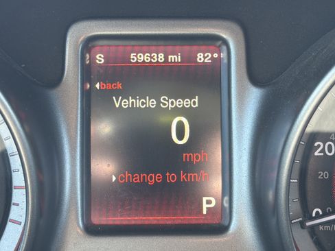 Used 2018 Dodge Journey Crossroad w/ Driver Convenience Group FWD image 2