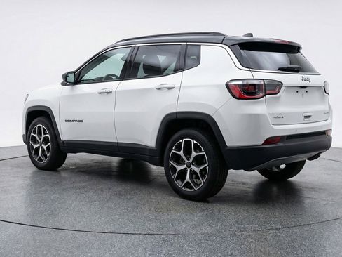 Used 2025 Jeep Compass Limited AWD/4WD image 6