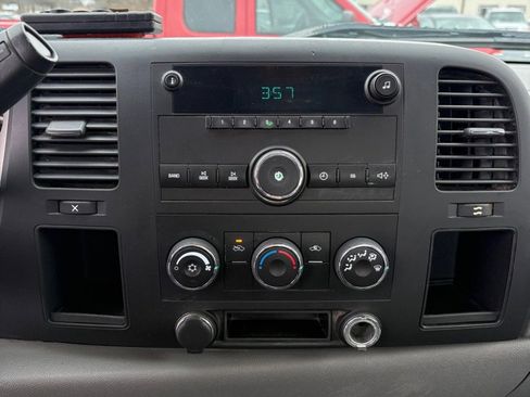 Used 2010 GMC Sierra 3500 W/T image 14