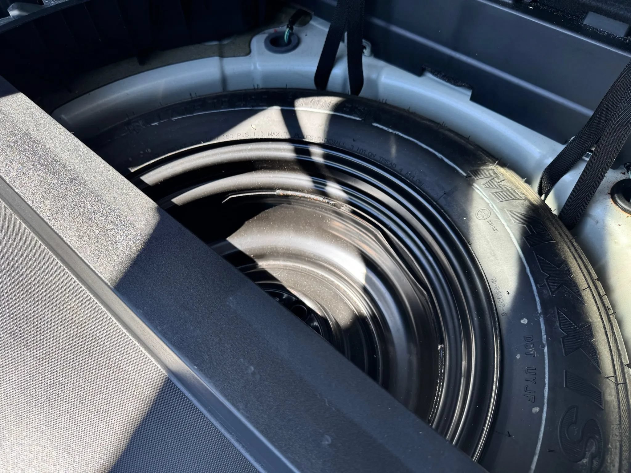 Used 2015 Nissan Rogue S FWD image 22