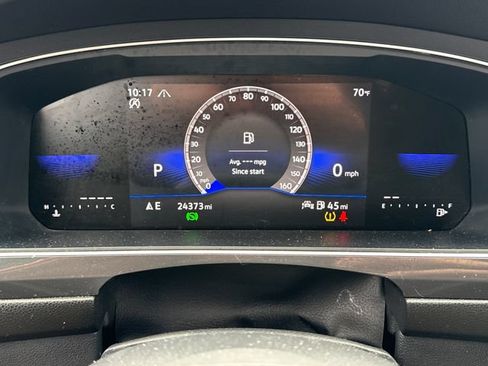 Used 2023 Volkswagen Tiguan SE R-Line AWD/4WD image 24