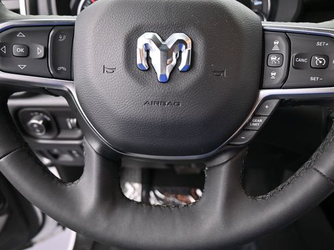 Used 2025 RAM 1500 Big Horn image 31