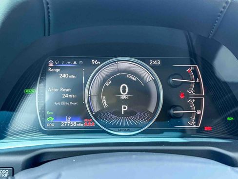 Certified 2021 Lexus ES 300h w/ Accessory Package FWD image 23