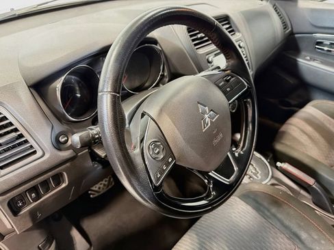 Used 2017 Mitsubishi Outlander Sport LE AWD/4WD image 11