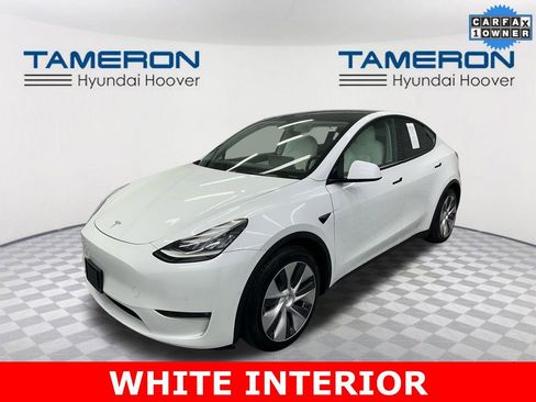 Used 2021 Tesla Model Y Long Range image 1