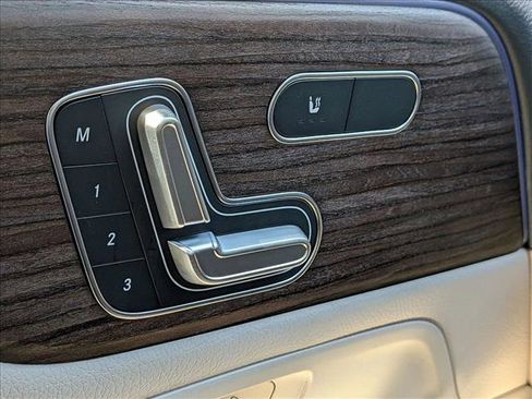 New 2026 Mercedes-Benz GLB 250 4MATIC image 14