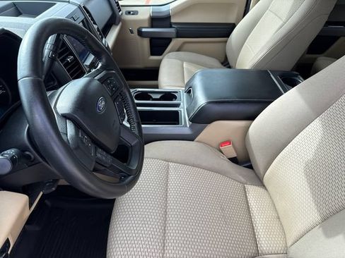 Used 2020 Ford F150 XLT w/ Equipment Group 302A Luxury AWD/4WD image 17