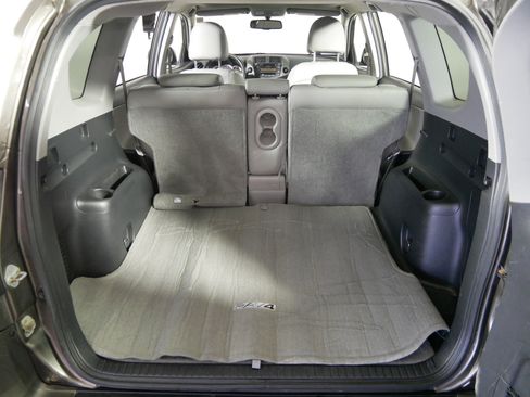 Used 2009 Toyota RAV4 Limited image 18