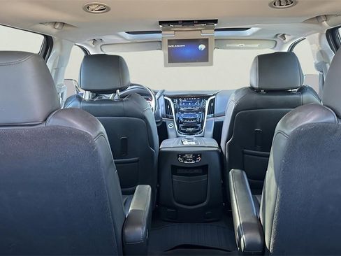 Used 2020 Cadillac Escalade Luxury image 52