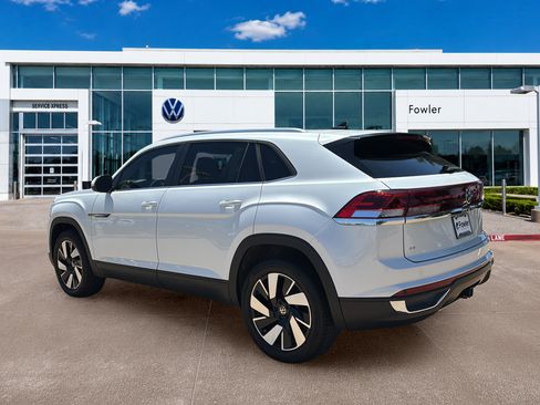 New 2026 Volkswagen Atlas Cross Sport SE AWD/4WD image 7