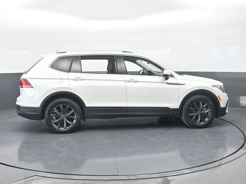 Used 2023 Volkswagen Tiguan SE image 7