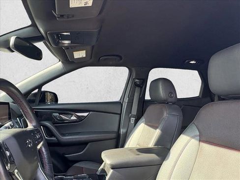 Used 2022 Chevrolet Blazer RS w/ Enhanced Convenience Package image 11