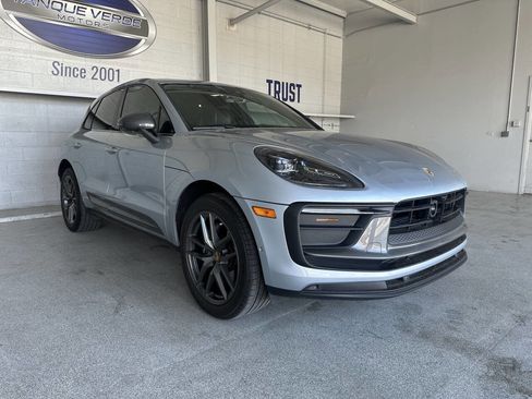 Used 2023 Porsche Macan Turbo image 3
