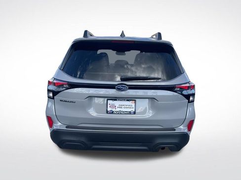 Used 2026 Subaru Forester Premium AWD/4WD image 4