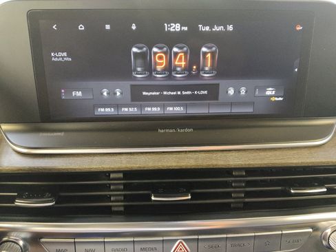 Used 2021 Kia Telluride SX w/ Towing Package FWD image 25