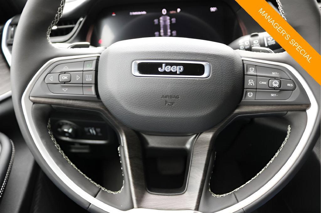 New 2026 Jeep Grand Cherokee Limited RWD image 20