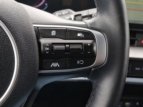 Used 2023 Kia Sportage EX image 23