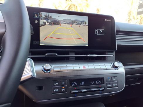 Used 2025 Hyundai Kona SEL FWD image 18