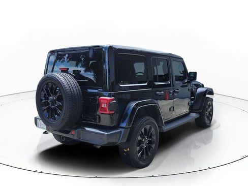 Used 2021 Jeep Wrangler Unlimited Sahara w/ Cold Weather Group AWD/4WD image 6