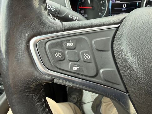 Used 2018 Chevrolet Equinox LT AWD/4WD image 44