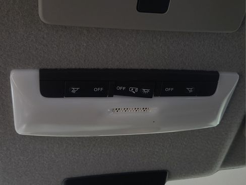 Used 2024 Nissan Kicks SV FWD image 23