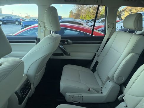 Used 2023 Lexus GX 460 Premium image 9