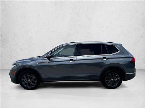 Used 2022 Volkswagen Tiguan SE FWD image 6