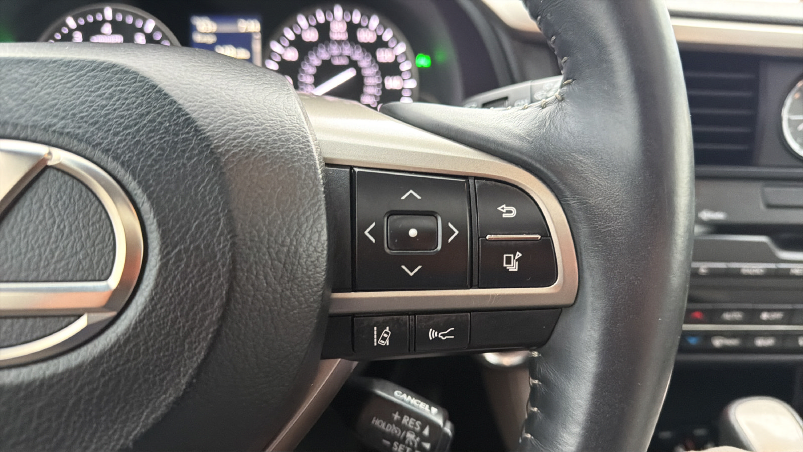 Used 2017 Lexus RX 350 AWD w/ Premium Package image 17