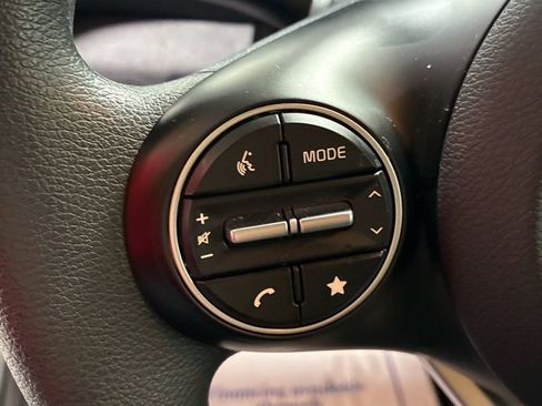 Used 2025 Kia Soul LX w/ LX Technology Package FWD image 14