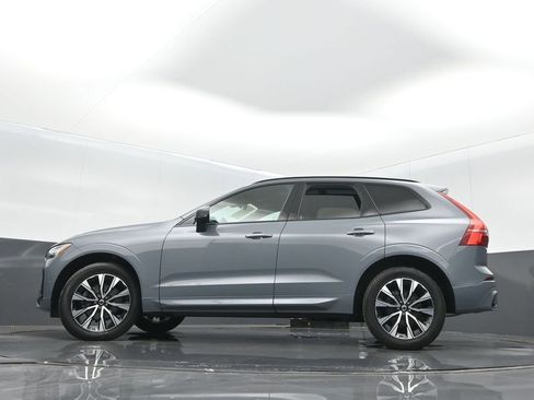 Used 2024 Volvo XC60 B5 Plus AWD/4WD image 36