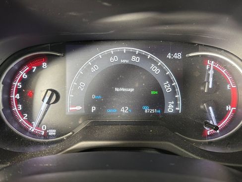 Used 2023 Toyota RAV4 XLE Premium image 28