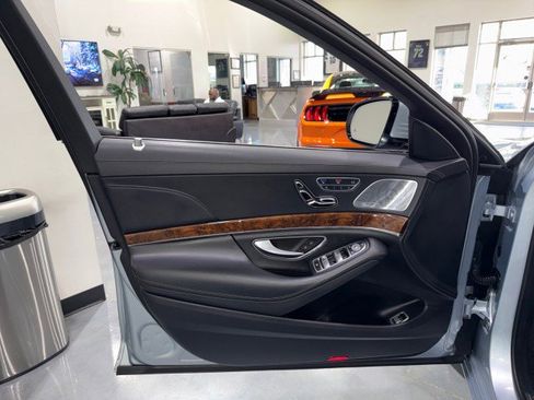 Used 2014 Mercedes-Benz S 550 Sedan image 39