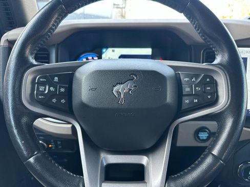 Used 2022 Ford Bronco Wildtrak image 26