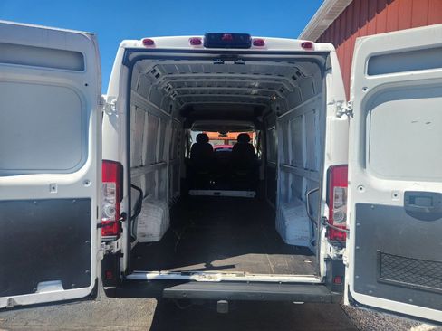 Used 2021 RAM ProMaster 3500 w/ Convenience Group image 14