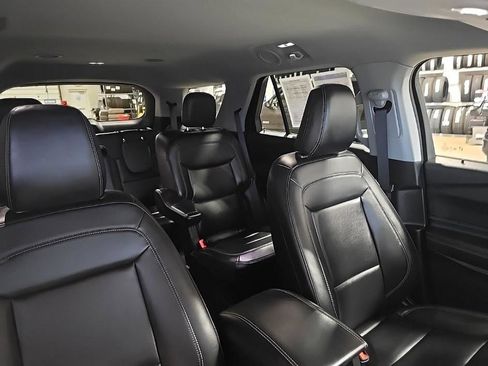 Used 2022 Ford Explorer XLT w/ Equipment Group 202A image 36