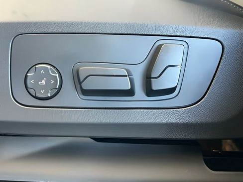 New 2026 BMW X1 xDrive28i w/ Technology Package image 14