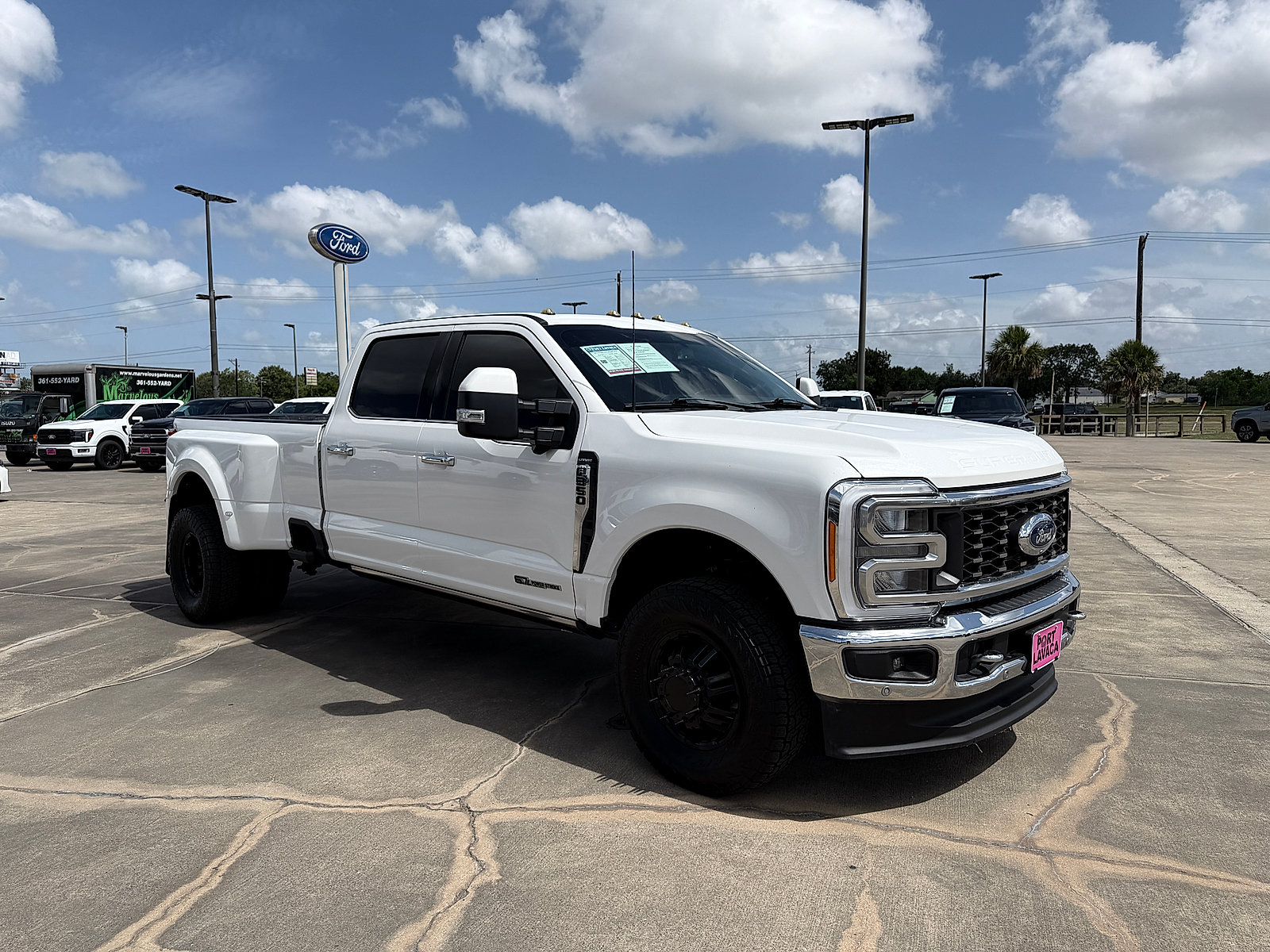 Used 2023 Ford F350 Lariat w/ Lariat Ultimate Package AWD/4WD image 1
