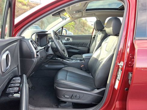 Used 2022 Kia Sorento SX image 16