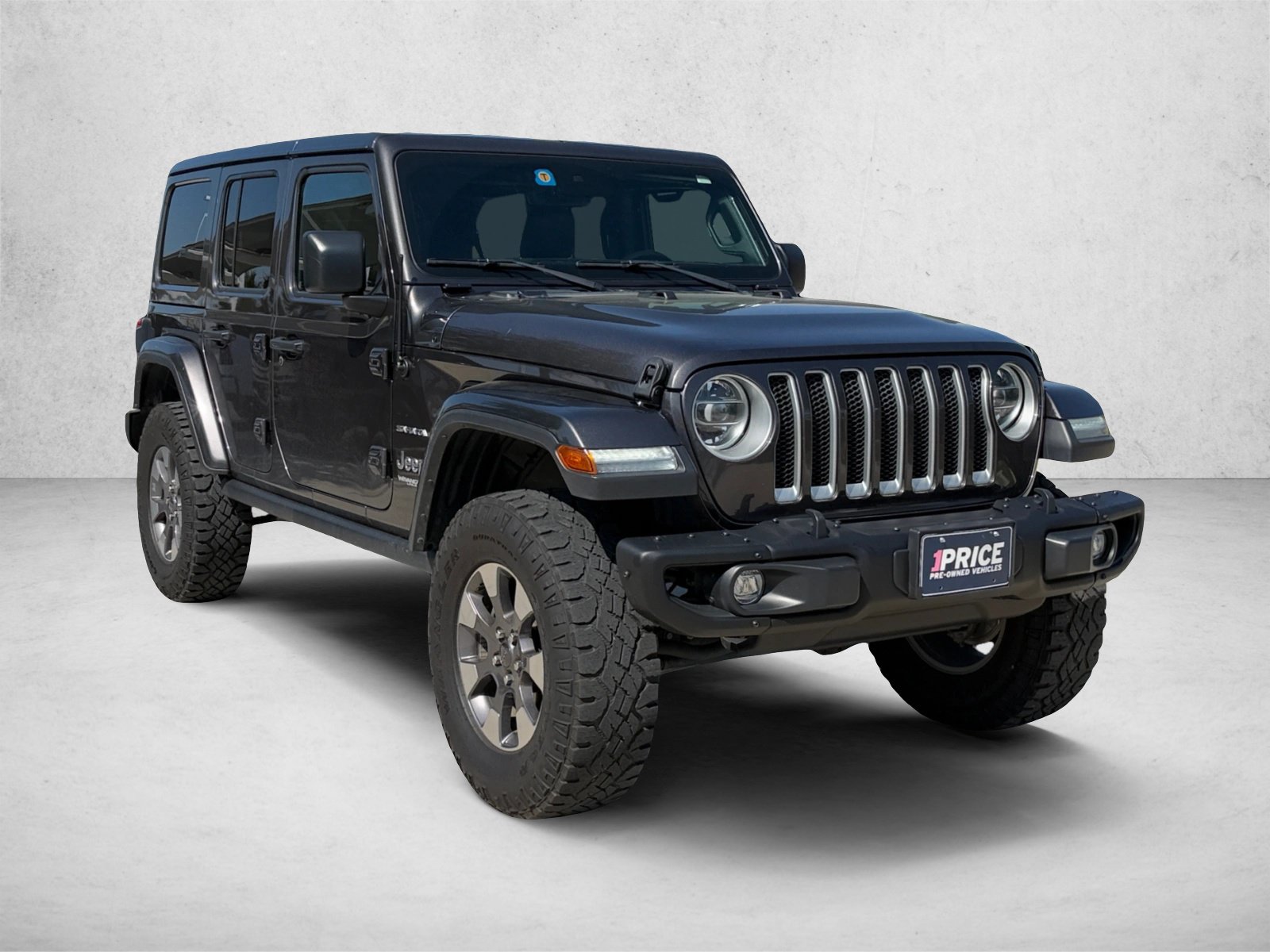 Used 2020 Jeep Wrangler Unlimited Sahara AWD/4WD image 3