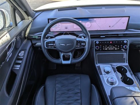 Used 2025 Genesis GV80 3.5T e-SC image 15