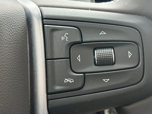 Used 2025 GMC Sierra 1500 SLT w/ SLT Premium Plus Package image 38