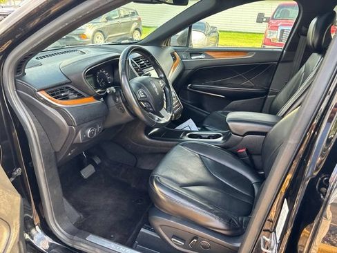 Used 2017 Lincoln MKC Reserve AWD/4WD image 8