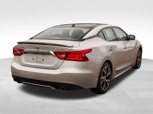 Used 2018 Nissan Maxima Platinum FWD image 4