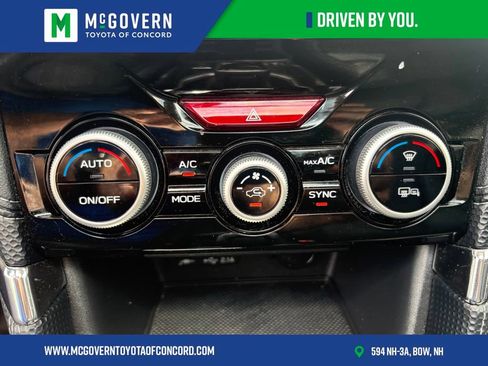 Used 2024 Subaru Forester Limited AWD/4WD image 37