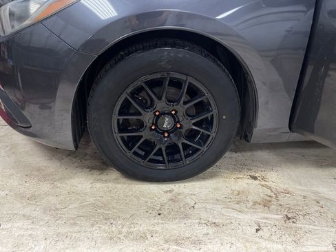 Used 2015 MAZDA MAZDA3 i SV image 25