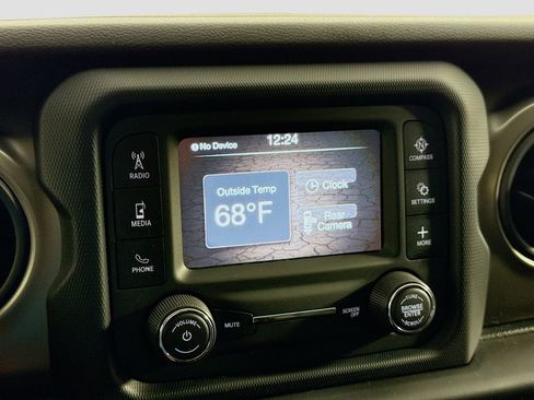 Used 2018 Jeep Wrangler Sport image 37