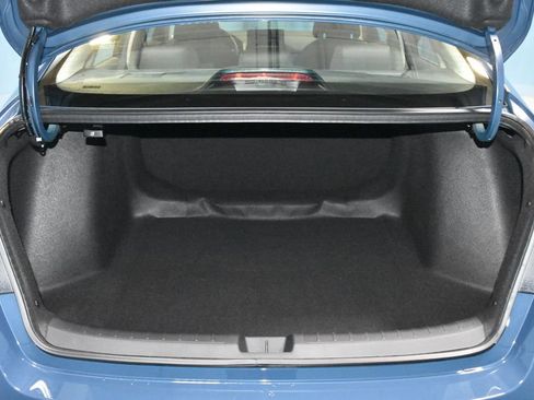 Used 2025 Honda Civic LX image 32