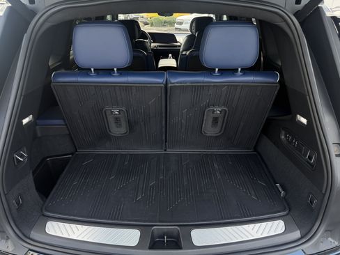 Certified 2026 Cadillac Vistiq Premium Luxury w/ LPO, Floor Liner Package AWD/4WD image 11