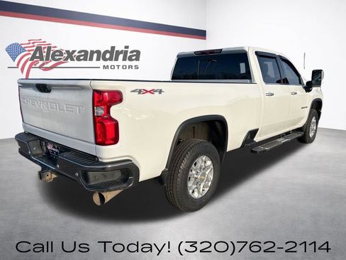 Used 2022 Chevrolet Silverado 3500 LTZ w/ LTZ Convenience Package image 6